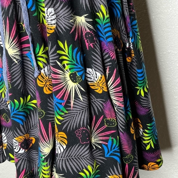 Hello Kitty Strapless Top Sz Medium - Picture 4 of 5